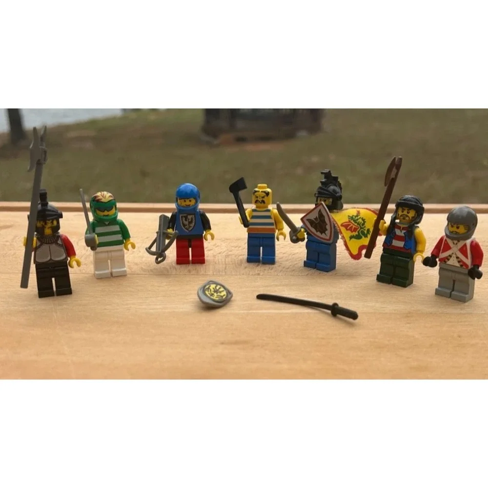 Lot of 7 LEGO Minifigures Castle Knights Sports Flag Shield Mix Vintage